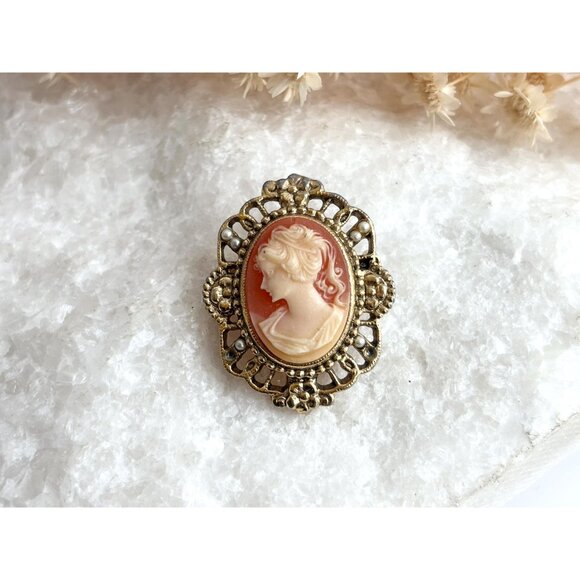 Faux Cameo Victorian Style Profiled Lady Oval Costume Jewelry Brooch | Lapel Pin - Picture 2 of 10